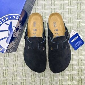 🎁Women's Birkenstock Boston Clogs - Black Suede, Narrow Fit